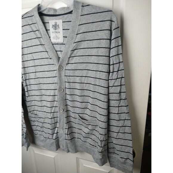 Express Men's V Button Front Striped Long Sleeve Sweater. Size L - Picture 4 of 9